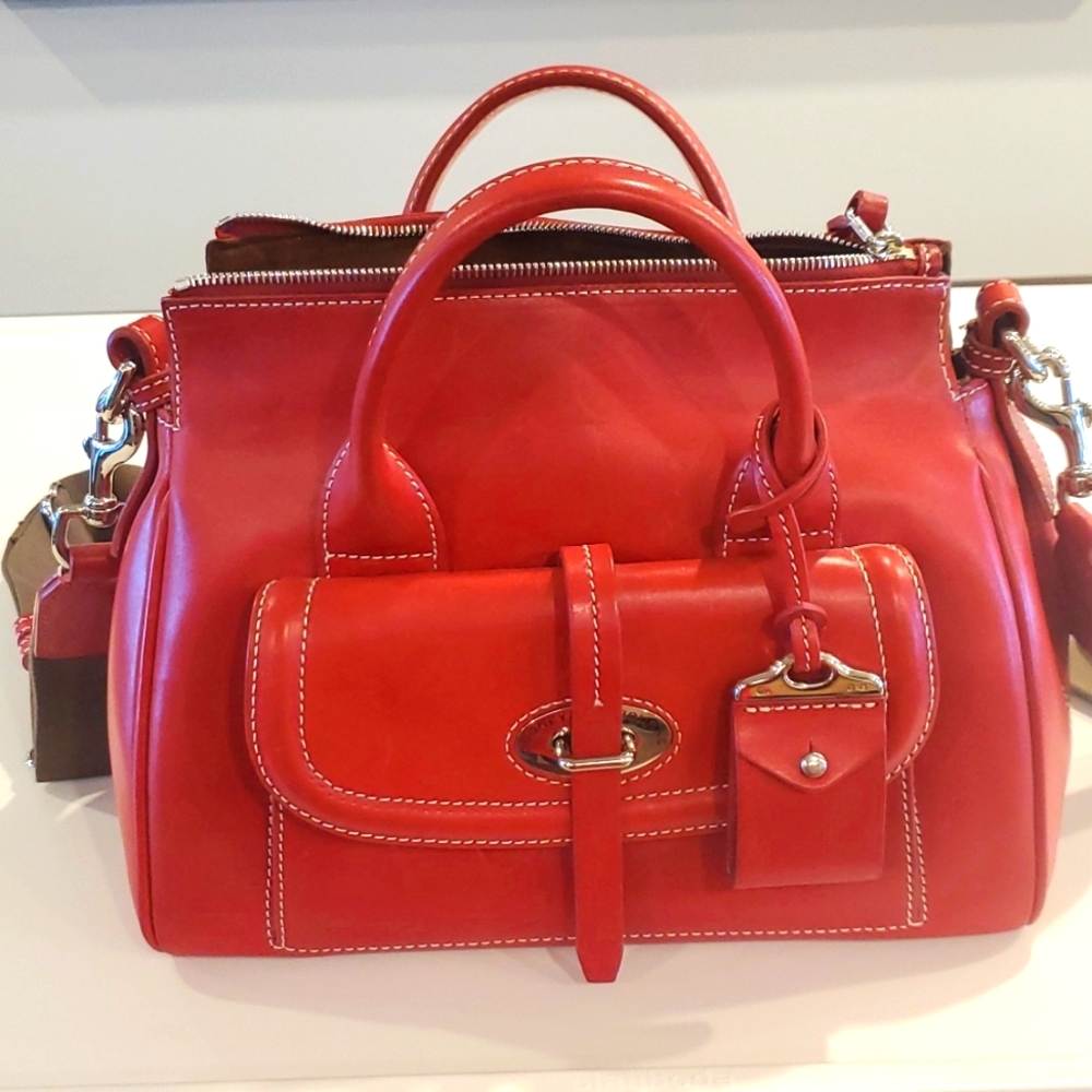 PERFECT CONDITION RED LEATHER DOONEY AND BOURKE SATCHEL HANDBAG/CROSS BODY STRAP